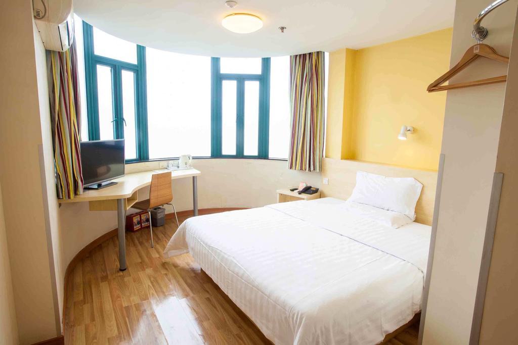 7Days Inn Sanqiao Hou Ba Guiyang  Rum bild